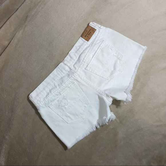 Abercrombie cut-offs size 25 - Picture 4 of 5